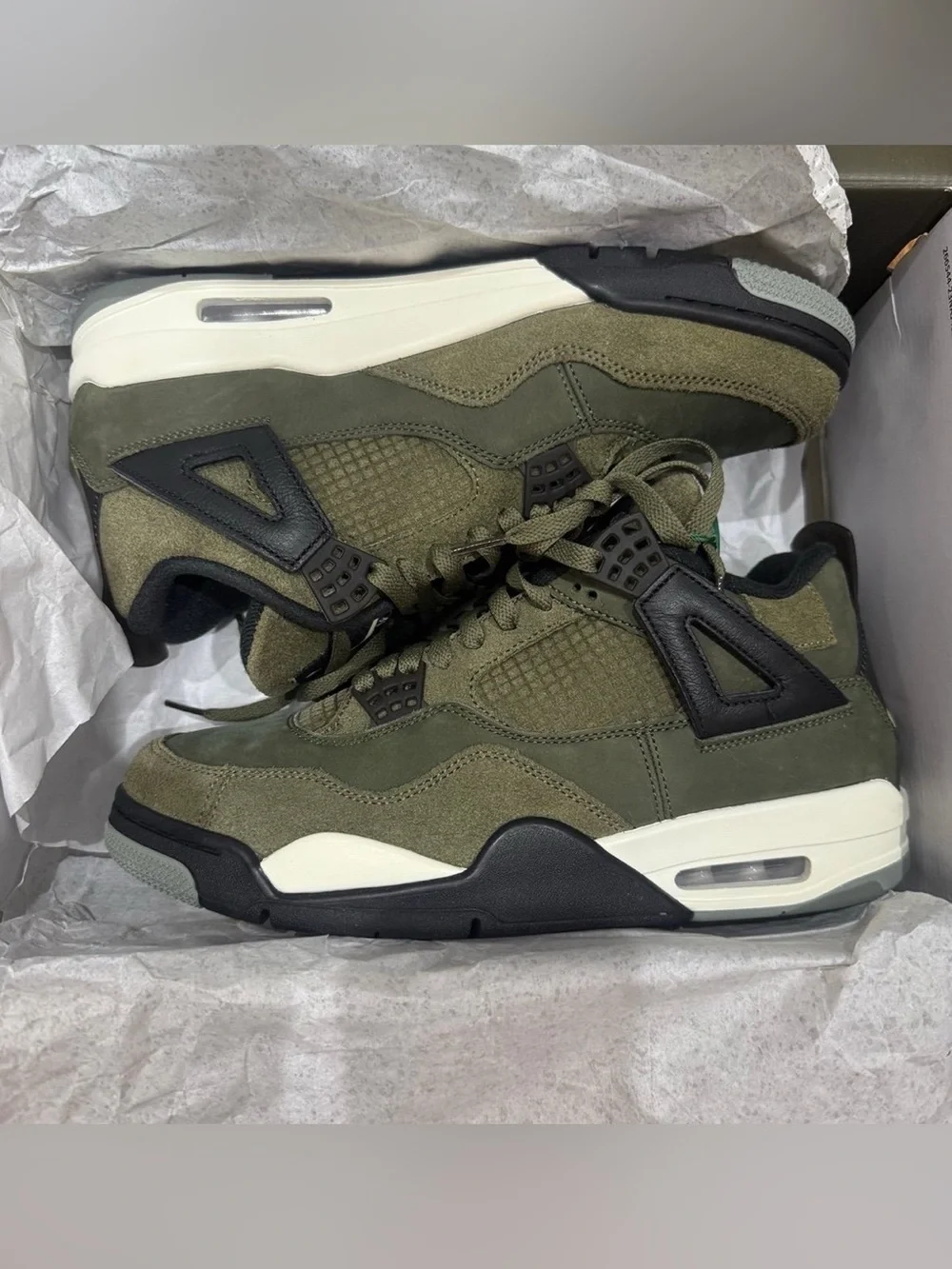 Air Jordan 4 Retro SE Craft  Olive Size 10.5